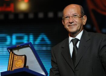 وداعًا لطفي لبيب.. رمز الفن المصري الذي رحل تاركًا أثرًا لا يزول