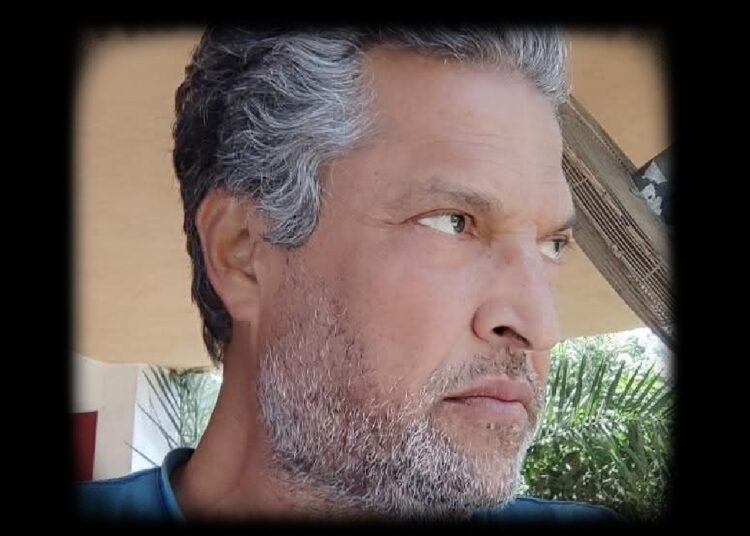 فتحي أبو العز