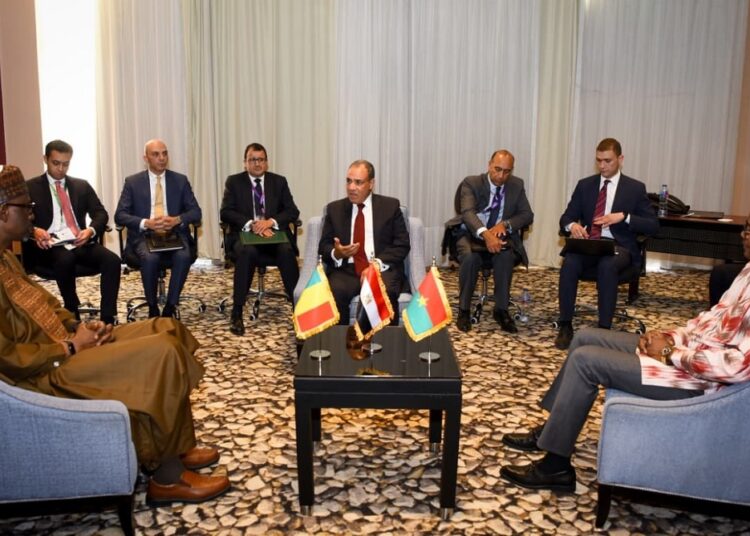 وزير الخارجية