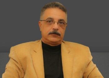 الأرض لأصحابها