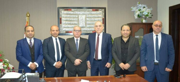 الإسكان تخصص قطعة أرض لإنشاء مشروع رياضي اجتماعي متكامل في القاهرة الجديدة