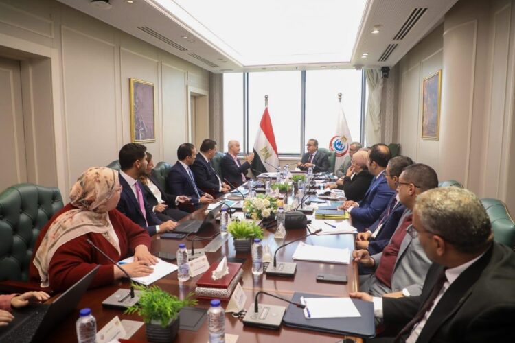 وزير الصحة يبحث فرص التعاون والاستثمار لتطوير قسم الأشعة بمشروع مدينة النيل الطبية