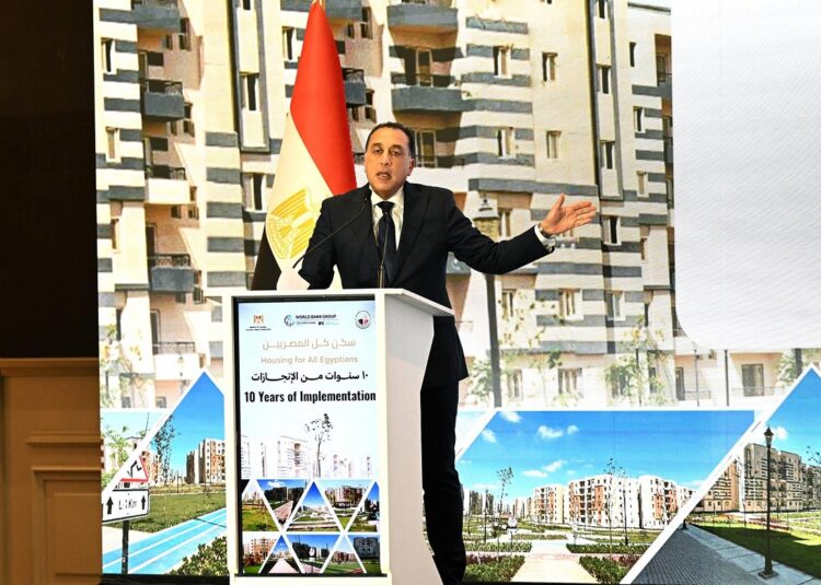 مدبولي: «سكن كل المصريين» أول حائط صد لمواجهة النمو العشوائي والتعدي على الأراضي الزراعية