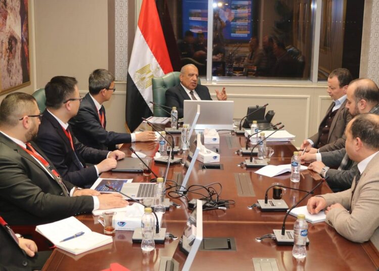 وزير الكهرباء