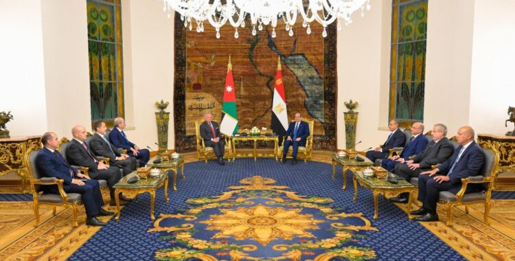 قمة مصرية أردنية تبحث تعزيز العلاقات الثنائية وتطورات القضايا الإقليمية