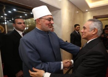 وزير العدل يلتقي مفتي الجمهورية لتعزيز التعاون وترسيخ قيم الوسطية