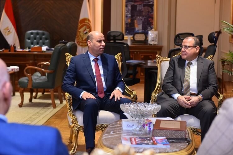 تعزيز الشراكة بين وزارة العمل والحركة النقابية لتحقيق توازن واستقرار في سوق العمل