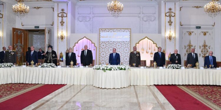الرئيس السيسي يشارك في حفل إفطار القوات المسلحة بمناسبة ذكرى انتصارات العاشر من رمضان