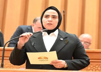 سارة النحاس