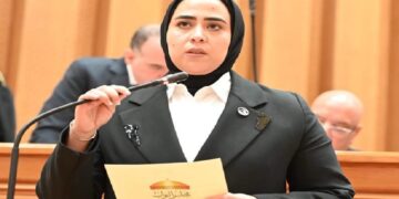 سارة النحاس