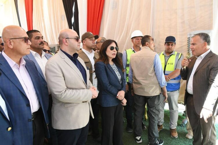 وزيرة الإسكان