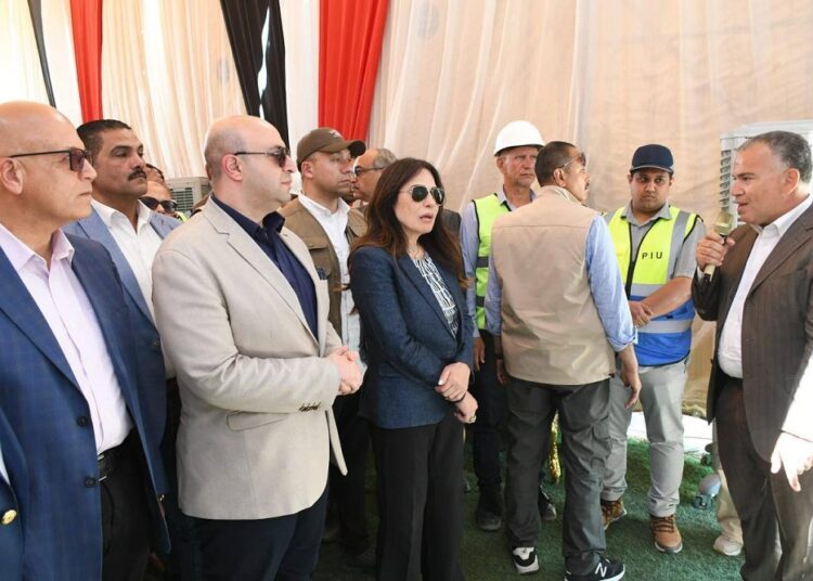 وزيرة الإسكان
