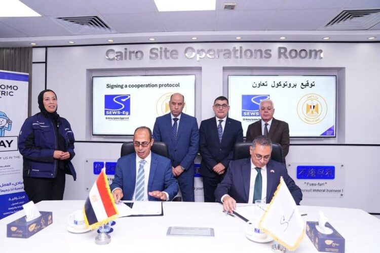 وزير العمل يزور شركة الضفائر الكهربائية لتعزيز الصناعة الوطنية وتوسيع الشراكة مع القطاع الخاص