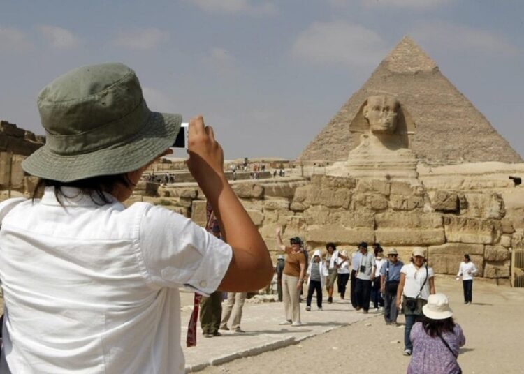 السياحية الوافدة