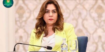 نصف آلية