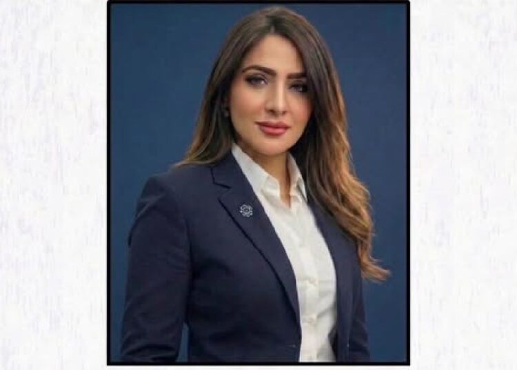 منال متولي