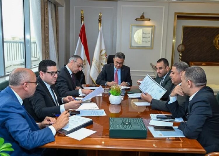 وزير التموين